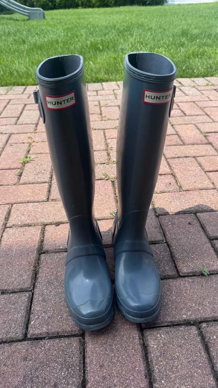 Hunter Women's Original Tall Gloss Rain Boots, Gray